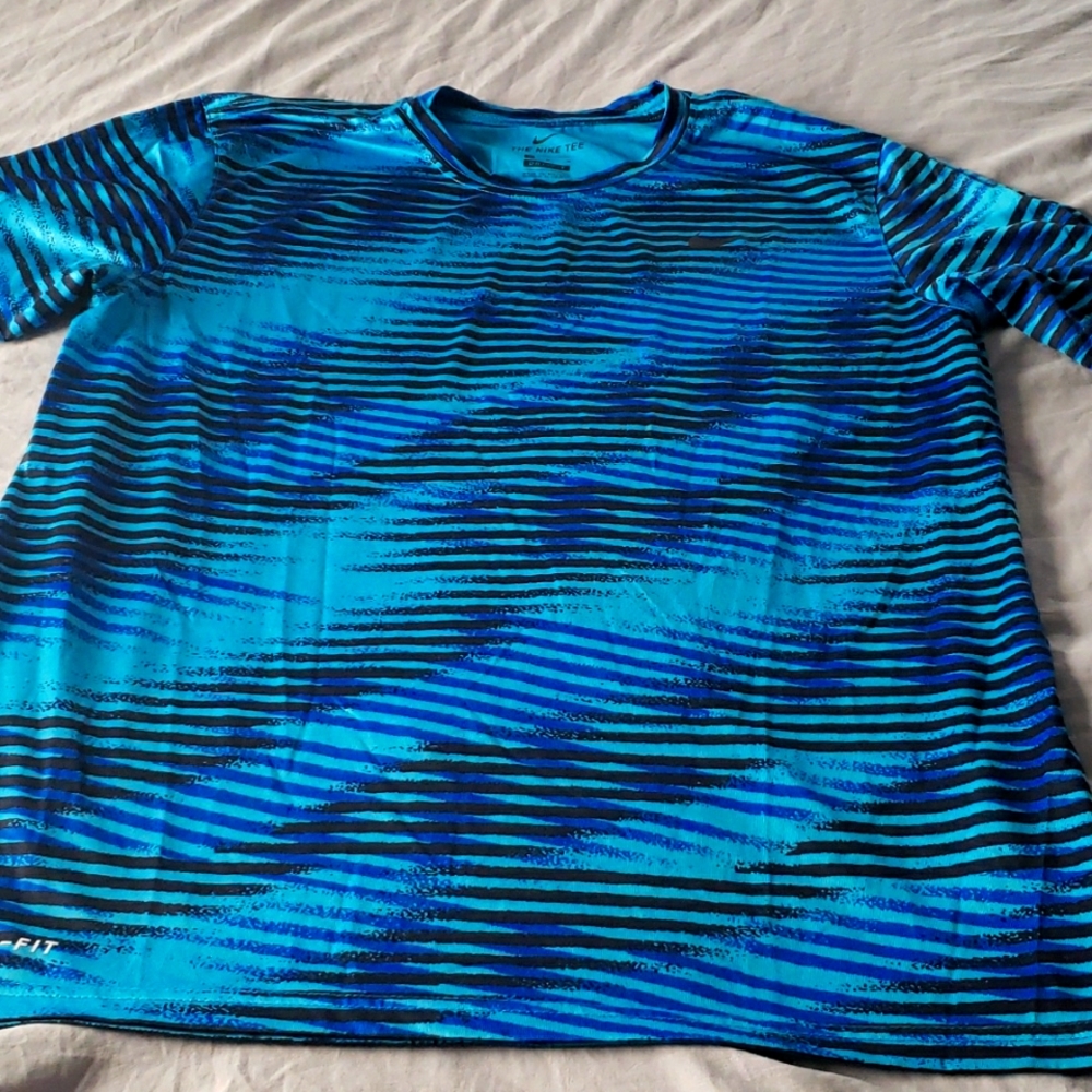 Mens Nike Dri Fit shirt